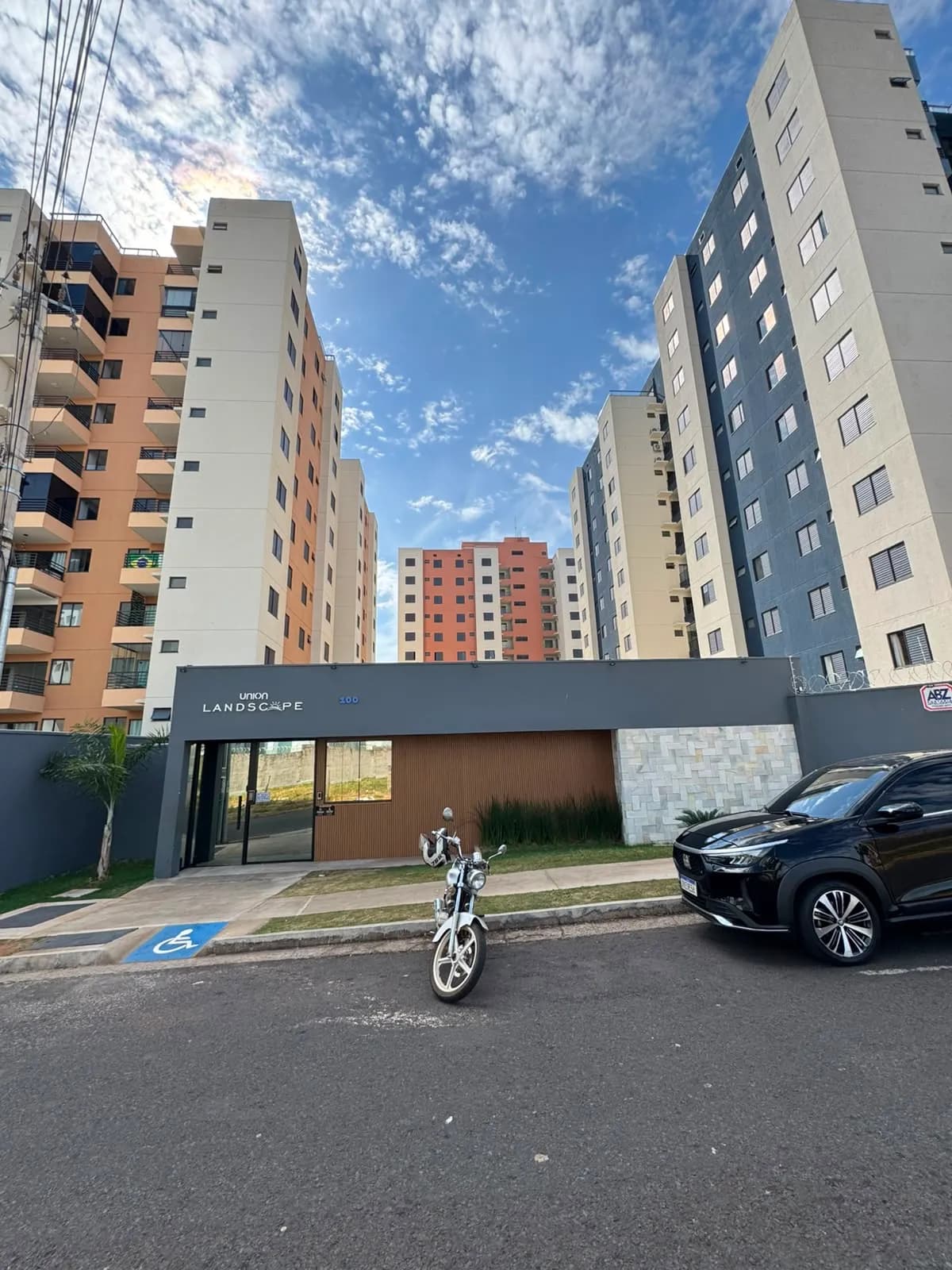 Apartamento Suite e Sacada — foto 1 de 10